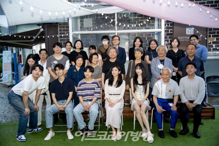 김달진미술자료박물관의 '선인장이 자라는 박물관' 시사회