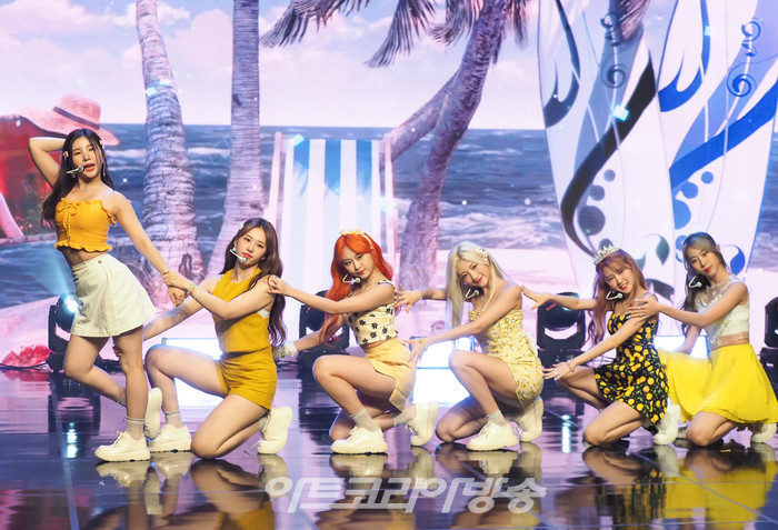 [AK화보] 아일리원, 에너제틱한 '케세라세라' 무대