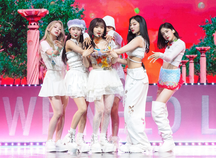 스테이씨 세 번째 싱글앨범 'WE NEED LOVE (위 니드 러브)' 발매 기념 쇼케이스(윤, 재이, 세은, 시은, 아이사, 수민) 2022.07.19 사진 ⓒ아트코리아방송 이용선 기자​