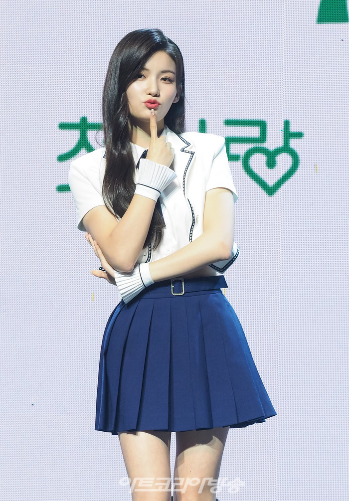 첫사랑(CSR) 첫 번째 미니앨범 'Sequence : 7272(시퀀스 : 7272)' 발매 기념 쇼케이스(수아) 2022.07.27 사진 ⓒ아트코리아방송 이용선 기자​