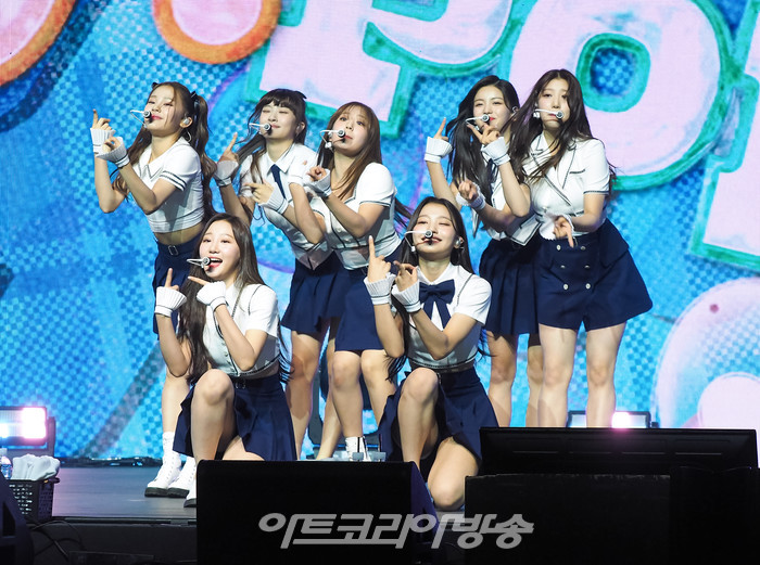 첫사랑(CSR) 첫 번째 미니앨범 'Sequence : 7272(시퀀스 : 7272)' 발매 기념 쇼케이스(금희, 서연, 수아, 두나, 예함, 유나, 시현) 2022.07.27 사진 ⓒ아트코리아방송 이용선 기자​