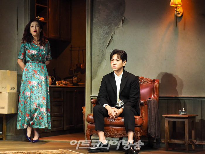 연극 '빈센트 리버' 프레스콜(아니타 역 남기애, 데이비 역 이주승) 2022.07.26 사진 ⓒ아트코리아방송 이용선 기자​