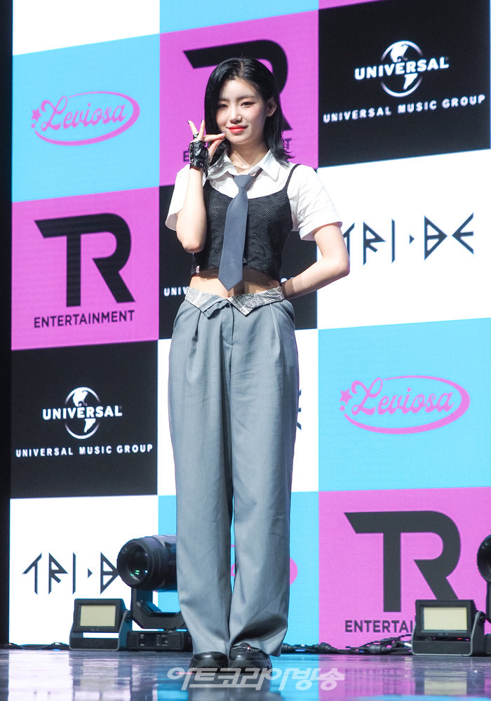 트라이비 세 번째 싱글 '레비오사(LEVIOSA)' 발매 기념 쇼케이스(현빈) 2022.08.09 사진 ⓒ아트코리아방송 이용선 기자​