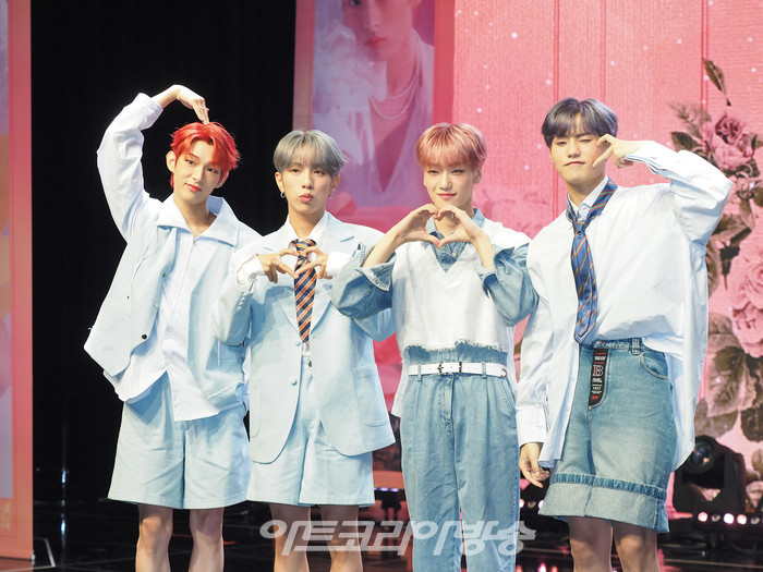 루미너스 첫 번째 정규앨범 '루미너스 인 원더랜드(LUMINOUS in WONDERLAND)' 발매 기념 쇼케이스(사진 왼쪽부터 스티븐, 수일, 영빈, 우빈) 2022.08.17 사진  ⓒ아트코리아방송 이용선 기자​