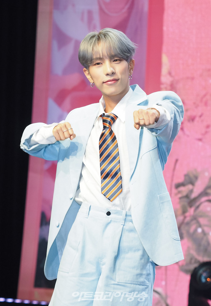 루미너스 첫 번째 정규앨범 '루미너스 인 원더랜드(LUMINOUS in WONDERLAND)' 발매 기념 쇼케이스(수일) 2022.08.17 사진 ⓒ아트코리아방송 이용선 기자​