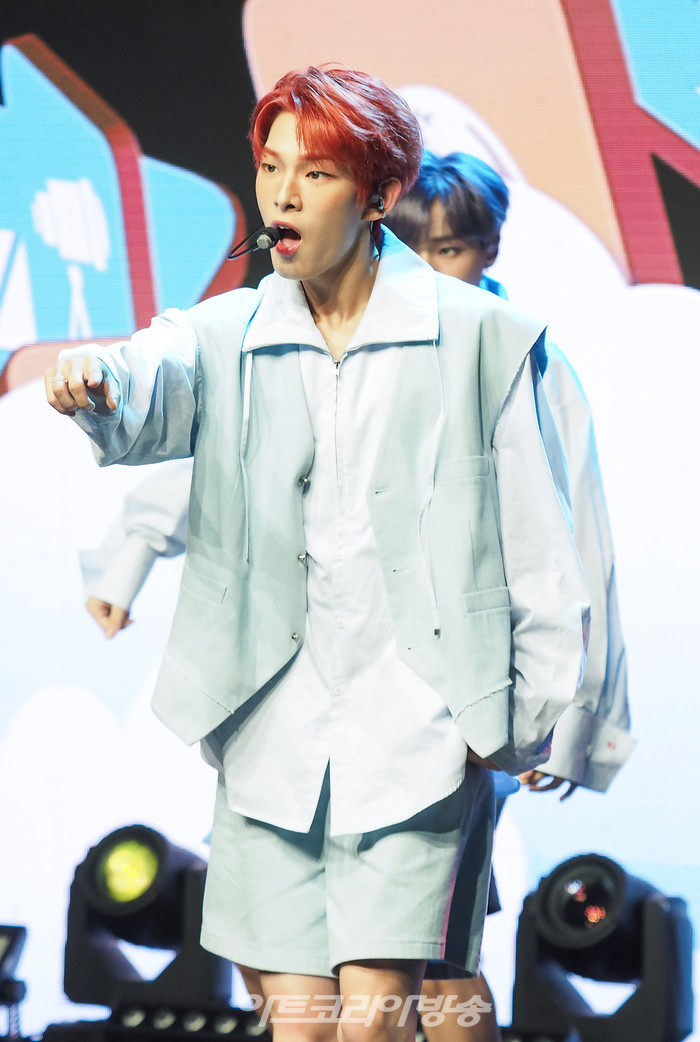 루미너스 첫 번째 정규앨범 '루미너스 인 원더랜드(LUMINOUS in WONDERLAND)' 발매 기념 쇼케이스(스티븐) 2022.08.17 사진 ⓒ아트코리아방송 이용선 기자​