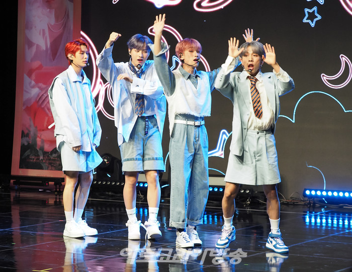 루미너스 첫 번째 정규앨범 '루미너스 인 원더랜드(LUMINOUS in WONDERLAND)' 발매 기념 쇼케이스(사진 왼쪽부터 스티븐, 수일, 영빈, 우빈) 2022.08.17 사진 ⓒ아트코리아방송 이용선 기자​