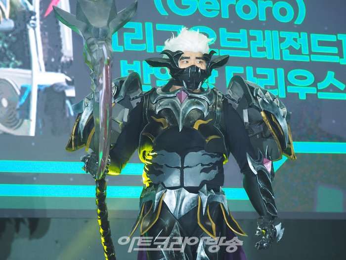​'2022 서울 팝콘' 알티메이트 코스플레이 배틀(게로로(Geroro) (리그오브레전드) 반역왕 다리우스 캐릭터) 2022.08.28 사진 ⓒ아트코리아방송 이용선 기자​