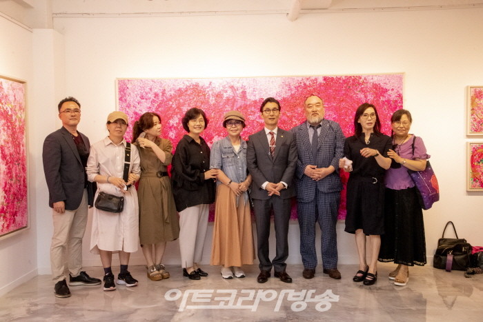 한국예총 이범헌 회장 개인전 '꽃춤 II'