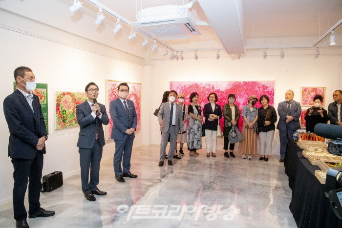 한국예총 이범헌 회장 개인전 '꽃춤 II'