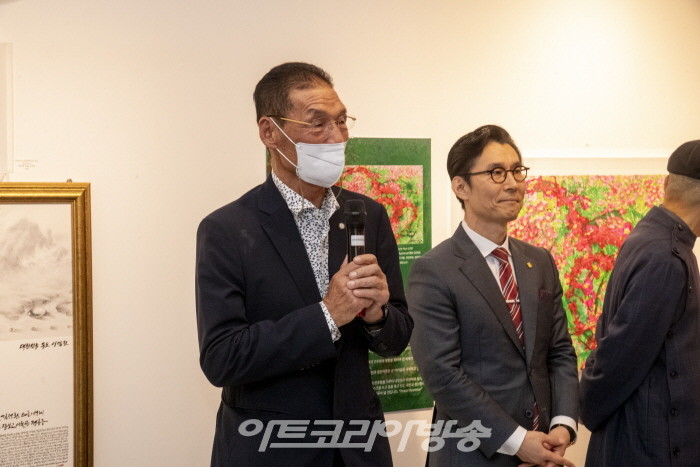 한국예총 이범헌 회장 개인전 '꽃춤 II'-한국사진작가협회 김양평 이사장 축사