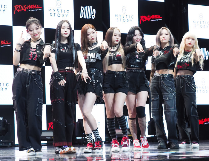 빌리(Billie) 세 번째 미니앨범 '더 빌리지 오브 퍼셉션: 챕터 투(the Billage of perception: chapter two)' 발매 기념 쇼케이스(시윤, 수현, 츠키, 션, 하람, 문수아, 하루나) 2022.08.31 사진 ⓒ아트코리아방송 이용선 기자