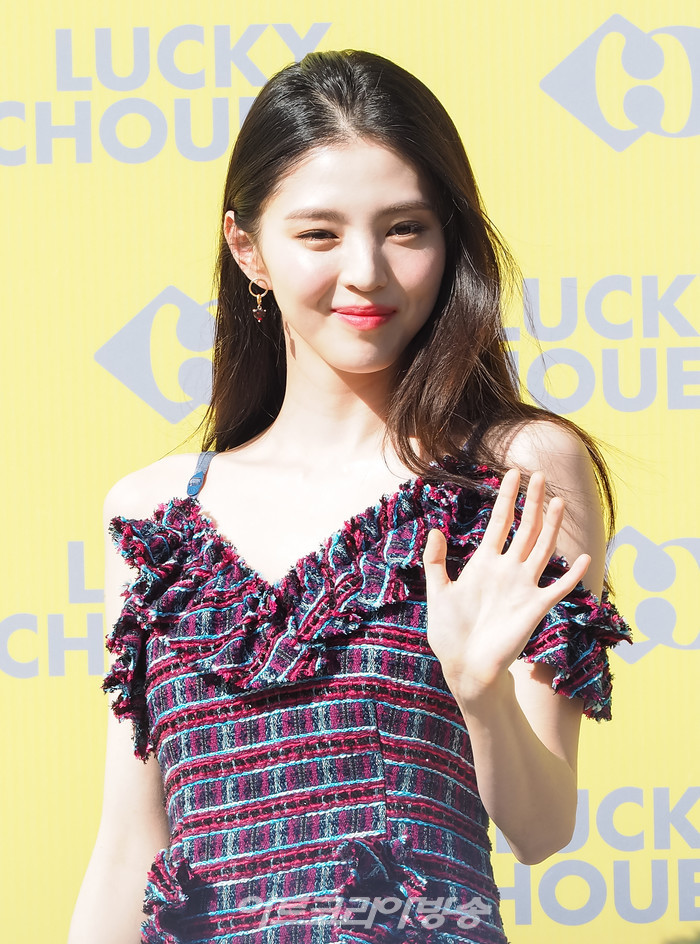 럭키슈에뜨(LUCKY CHOUETTE) 오픈 10주년 포토행사(한소희) 2022.09.01 사진 ⓒ아트코리아방송 이용선 기자