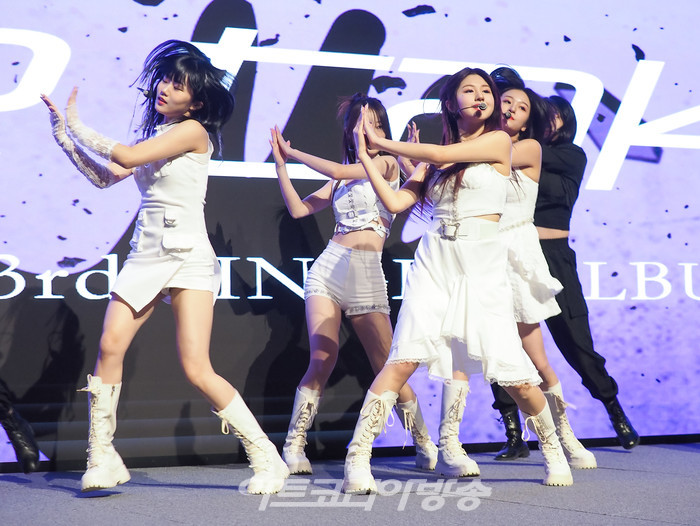 프리티지 세 번째 싱글 '러브 테이커(LOVE TAKER)' 발매 기념 쇼케이스. 2022.08.31 사진 ⓒ아트코리아방송 이용선 기자