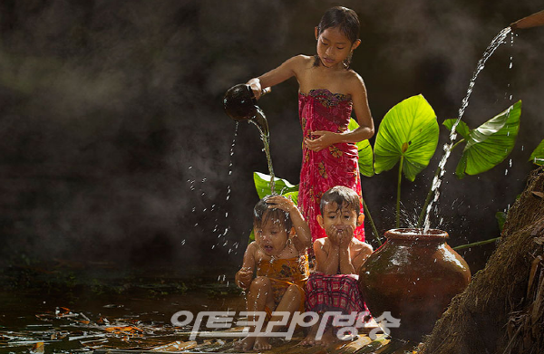 Herman Damar(인도네시아) 의 작품