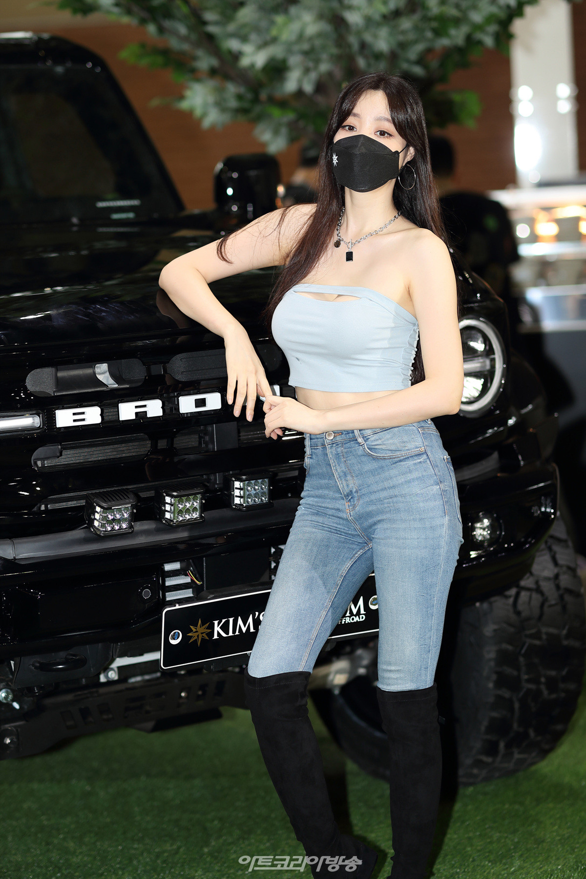 킴스커스텀 레이싱모델 홍지연 2022 오토살롱위크