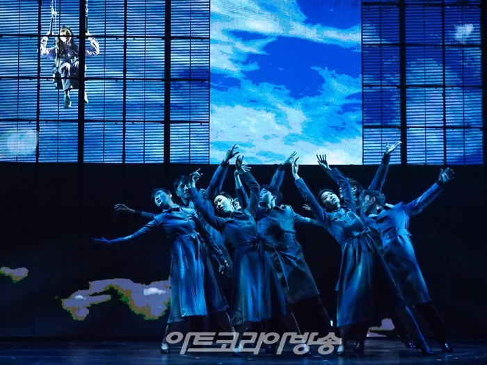 뮤지컬 '사랑의 불시착' 프레스콜(윤세리 역 김려원, 리정혁 역 이규형) 2022.09.20 사진 ⓒ아트코리아방송 이용선 기자