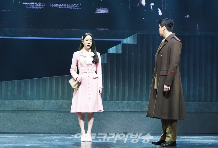 뮤지컬 '사랑의 불시착' 프레스콜(리정혁 이장우, 서단 역 유연정) 2022.09.20 사진 ⓒ아트코리아방송 이용선 기자