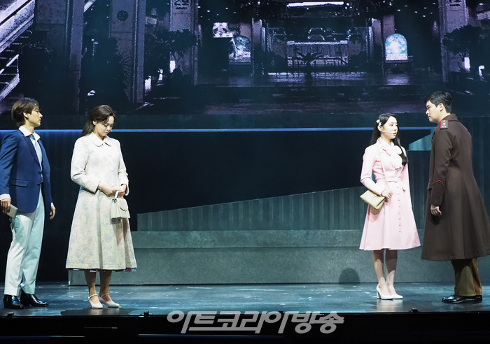 뮤지컬 '사랑의 불시착' 프레스콜(윤세리 역 나하나, 리정혁 이장우, 구승준 역 한승윤, 서단 역 유연정) 2022.09.20 사진 ⓒ아트코리아방송 이용선 기자