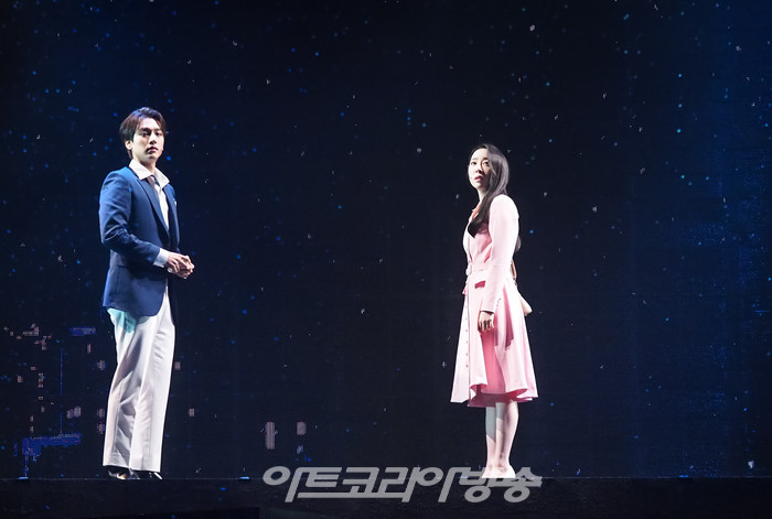 뮤지컬 '사랑의 불시착' 프레스콜(구승준 역 한승윤, 서단 역 유연정) 2022.09.20 사진 ⓒ아트코리아방송 이용선 기자