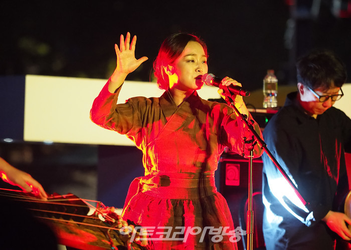 '서울거리예술축제 2022' 신노이 新심방곡. 2022.10.01 사진 ⓒ아트코리아방송 이용선 기자