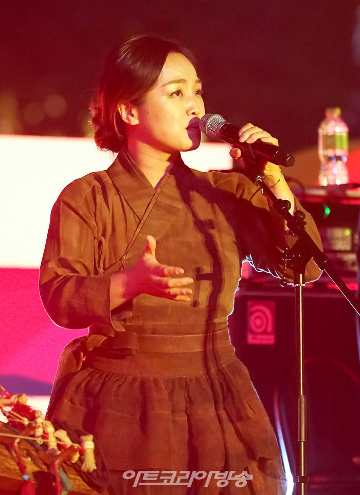 '서울거리예술축제 2022' 신노이 新심방곡. 2022.10.01 사진 ⓒ아트코리아방송 이용선 기자