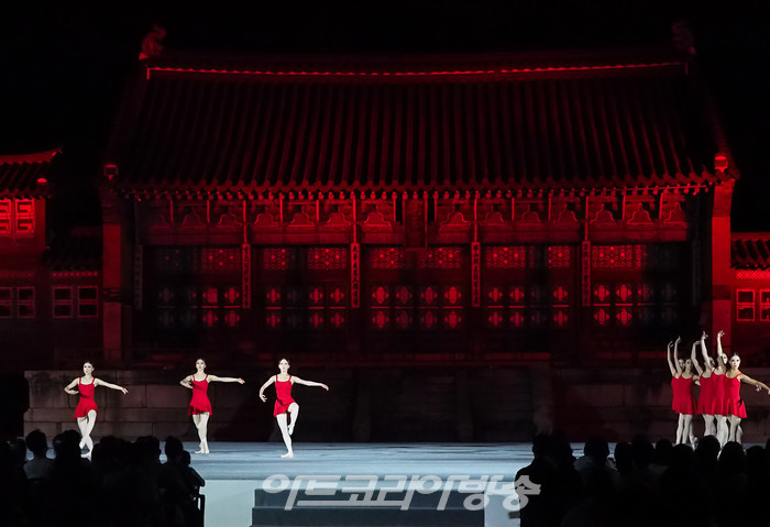 2022 가을 궁중문화축전 '고궁음악회-발레X수제천' (한국예술종합학교 발레단) 2022.10.01 사진 ⓒ아트코리아방송 이용선 기자