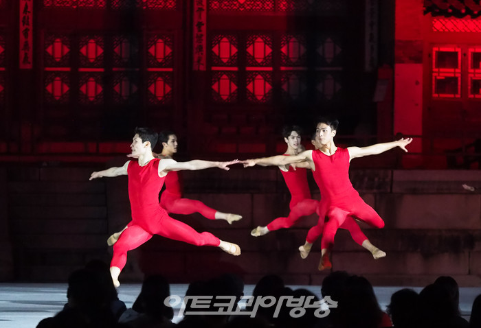 2022 가을 궁중문화축전 '고궁음악회-발레X수제천' (한국예술종합학교 발레단) 2022.10.01 사진 ⓒ아트코리아방송 이용선 기자