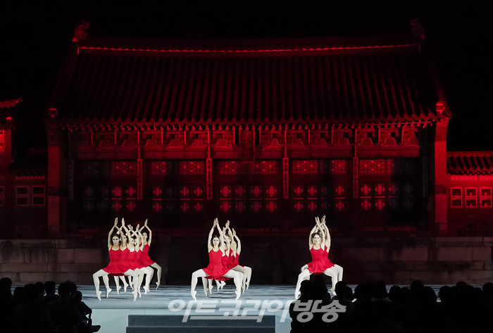 2022 가을 궁중문화축전 '고궁음악회-발레X수제천' (한국예술종합학교 발레단) 2022.10.01 사진 ⓒ아트코리아방송 이용선 기자