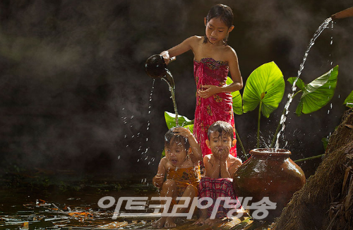 마음이 편안해지는 Herman Damar(인도네시아) 의 작품