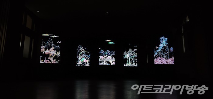 파리15구청 소연회장 '신색창연' 전시 2