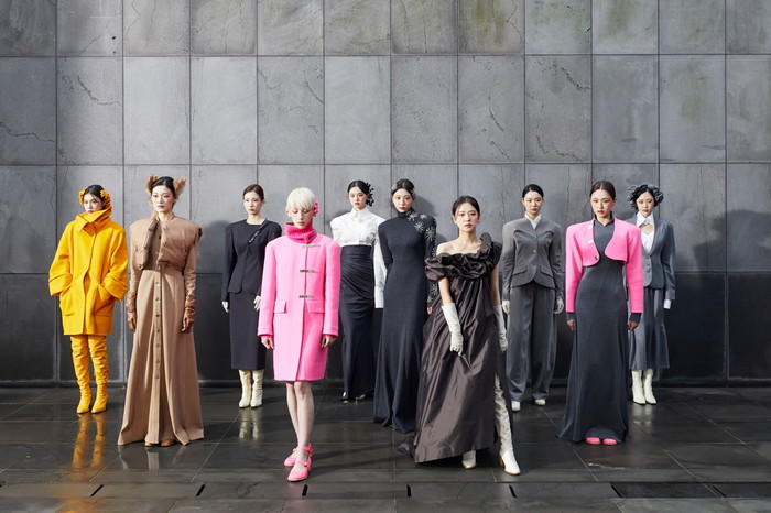 디자이너 지춘희의 '미스지 컬렉션(MISS GEE COLLECTION)' 2023 S/S 컬렉션 쇼. 제공 미스지 컬렉션