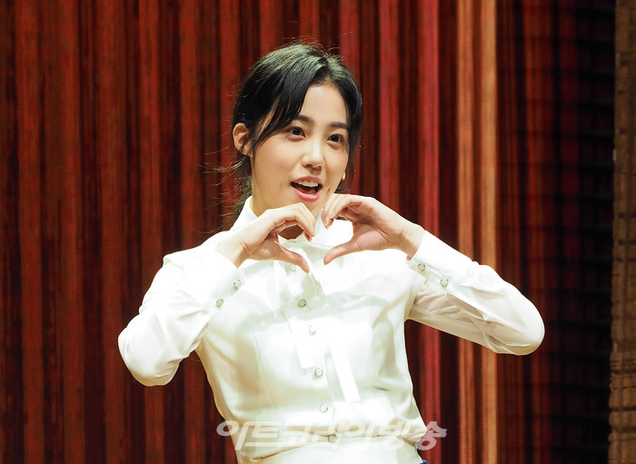 뮤지컬 '인간의 법정' 프레스콜(안드로이드 카운슬러 역 이상아) 2022.10.06 사진 ⓒ아트코리아방송 이용선 기자