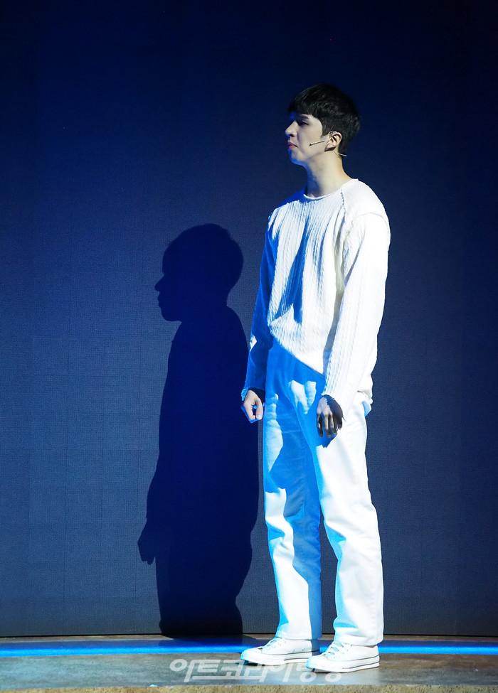 뮤지컬 '인간의 법정' 프레스콜(안드로이드 아오 역 이재환) 2022.10.06 사진 ⓒ아트코리아방송 이용선 기자