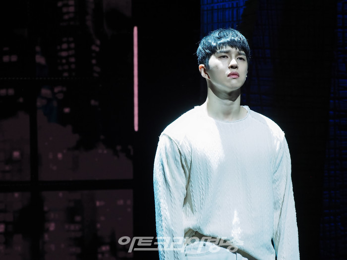 뮤지컬 '인간의 법정' 프레스콜(안드로이드 아오 역 이재환) 2022.10.06 사진 ⓒ아트코리아방송 이용선 기자