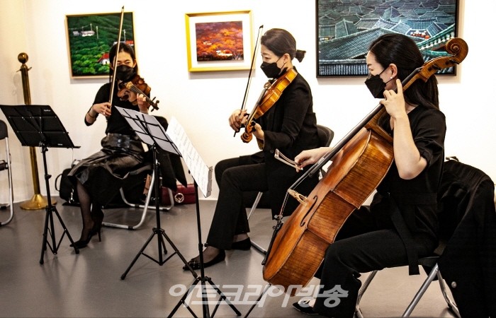 제4회 앙데팡당korea국제예술제 대전 예술가의 집에서 개막