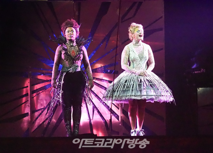 태양의 서커스 '뉴 알레그리아' 프레스콜. 2022.10.20 사진 ⓒ아트코리아방송 이용선 기자