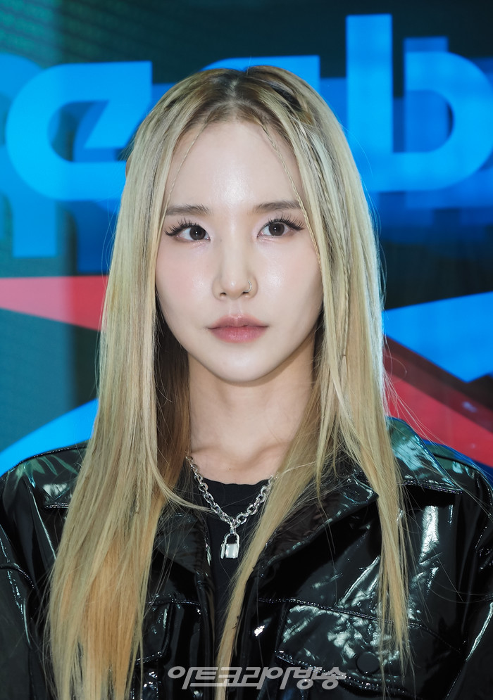 ​리복의 '클럽 C 캐슬' 런칭 팝업 행사(가수 지셀) 2022.10.22 사진 ⓒ아트코리아방송 이용선 기자​