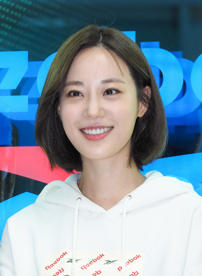 리복의 '클럽 C 캐슬' 런칭 팝업 행사(가수 허영지) 2022.10.22 사진 ⓒ아트코리아방송 이용선 기자​