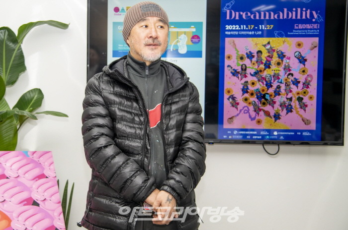 비채아트뮤지엄 갤러리 '싱가폴 국제아트페어 참가, 상상을 깨우다-Dreamability展'기자간담회-김인 작가