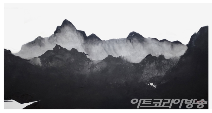 산산산, 한지에 먹.아크릭, 155X82cm, 2022_담운 이일구