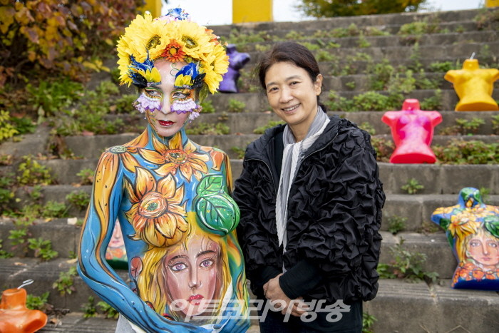 서원대 뷰티학과 안영나교수 바디페인팅 뷰티쇼 '하모니'