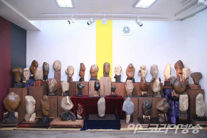 임진강 황석 상처와 고통을 넘어선 표정전 / 수석작가 이완우