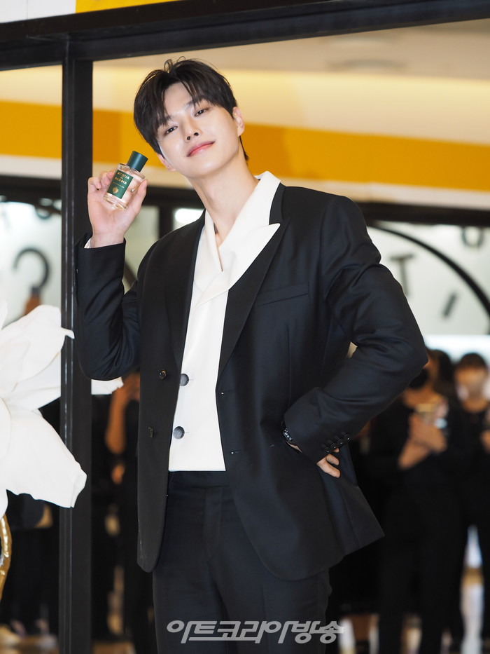 '매그놀리아 데이즈' 팝업 스토어 행사(송강) 2022.11 18 사진 ⓒ아트코리아방송 이용선 기자​