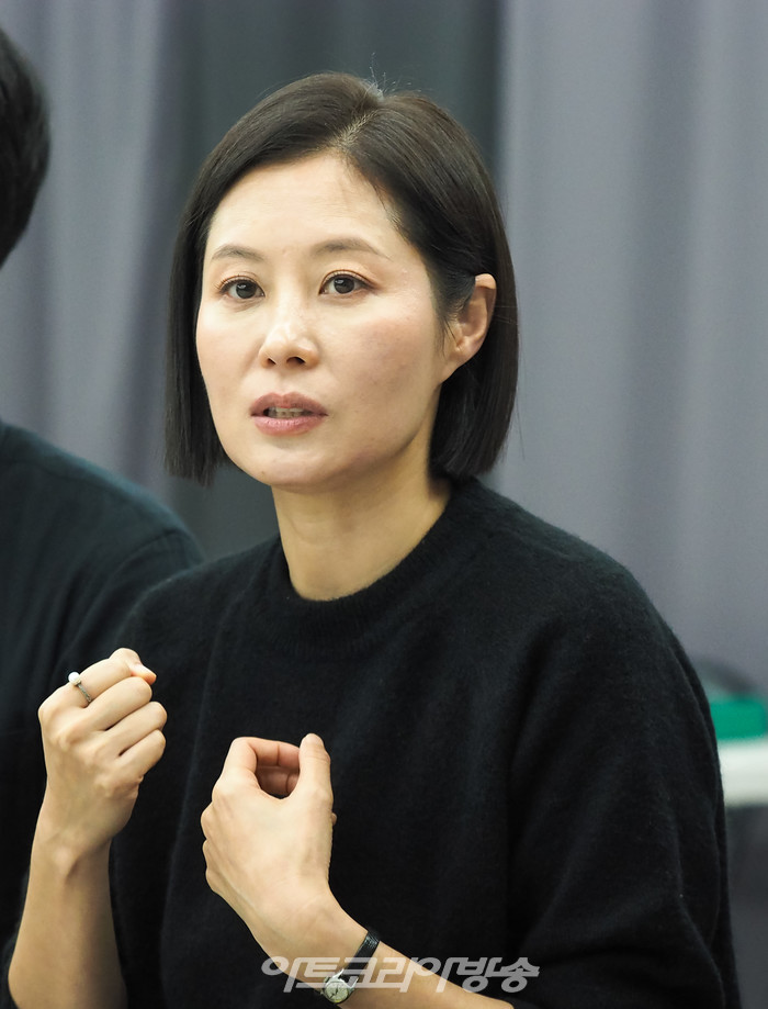 연극 '광부화가들' 연습실 공개 현장(헬렌 서덜랜드 역 문소리). 2022.11 18 사진 ⓒ아트코리아방송 이용선 기자​