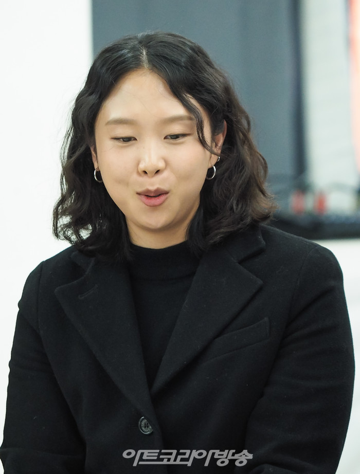 연극 '광부화가들' 연습실 공개 현장(수잔 팍스 역 김한나). 2022.11 18 사진 ⓒ아트코리아방송 이용선 기자​