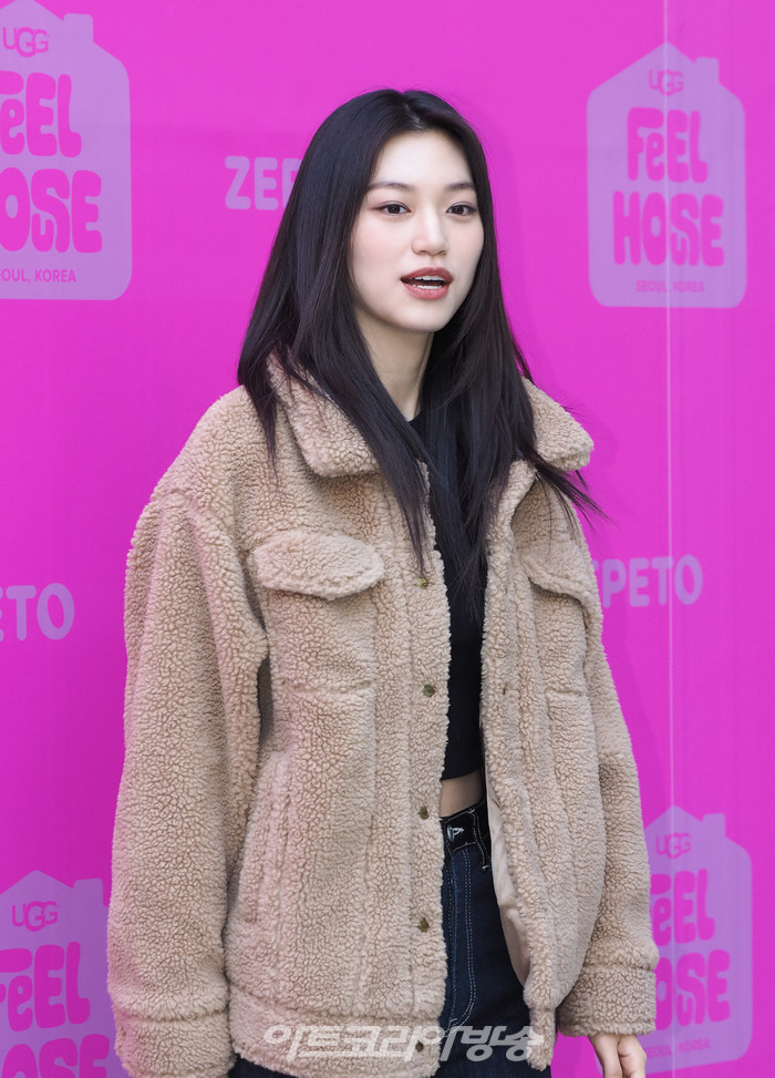 어그x제페토 FEEL HOUSE 팝업 론칭 기념 포토월 행사(김도연) 2022.11.24 사진 ⓒ아트코리아방송 이용선 기자​