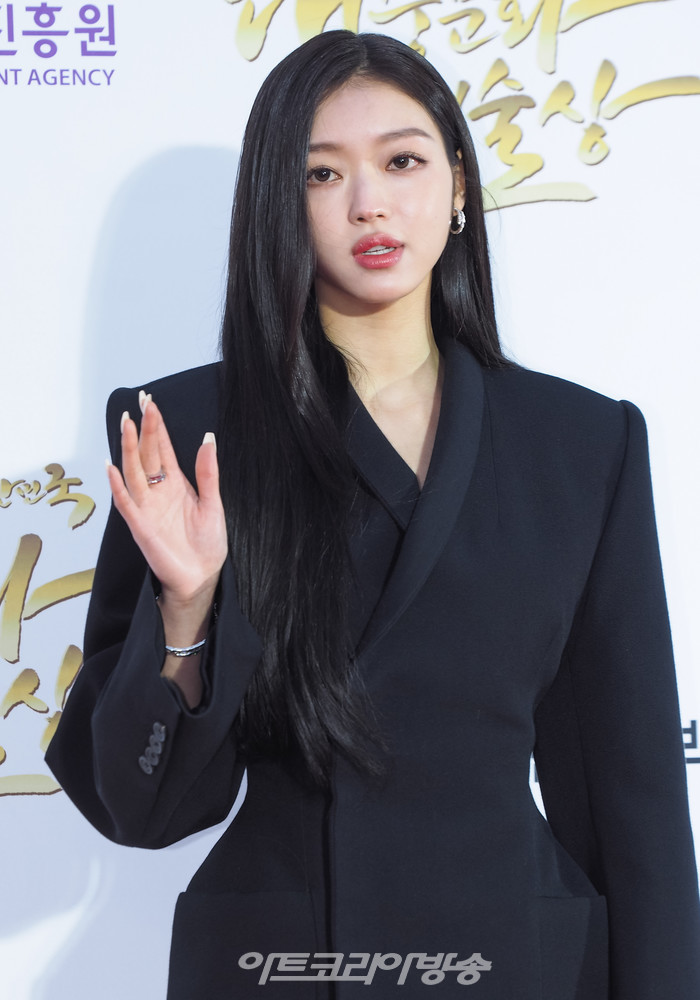 2022 대한민국 대중문화예술상 시상식(오마이걸 유아) 2022.11.24 사진 ⓒ아트코리아방송 이용선 기자​