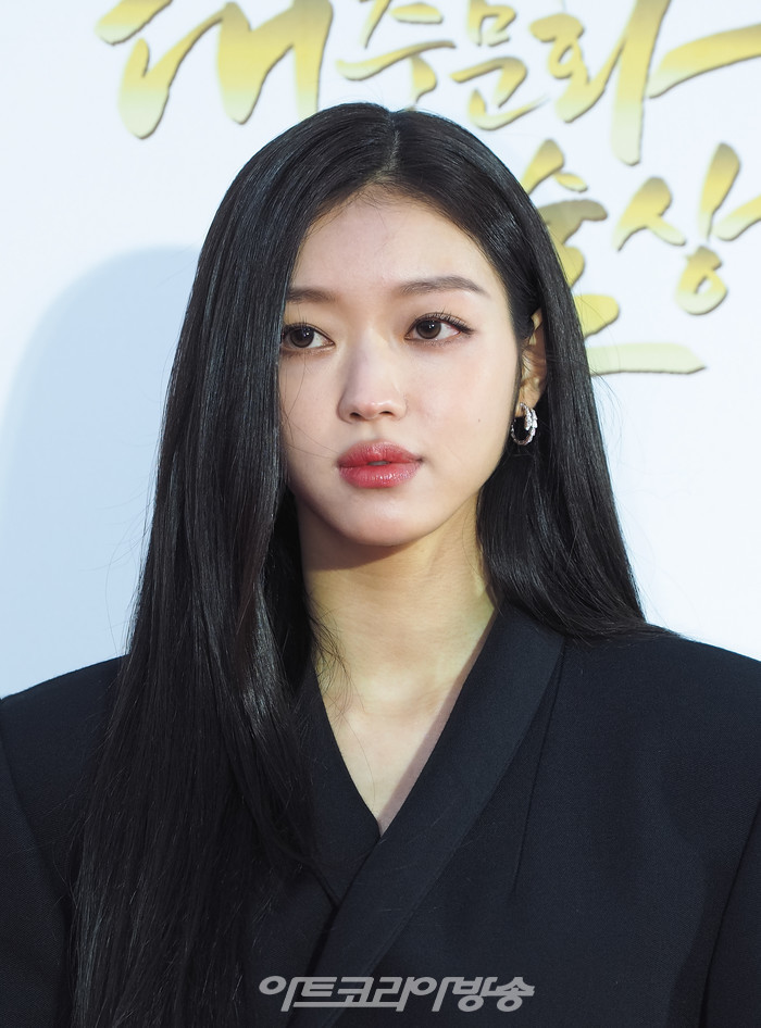 2022 대한민국 대중문화예술상 시상식(오마이걸 유아) 2022.11.24 사진 ⓒ아트코리아방송 이용선 기자​