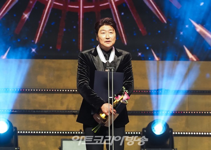 2022 대한민국 대중문화예술상 시상식(배우 송강호). 2022.11.24 사진 ⓒ아트코리아방송 이용선 기자​